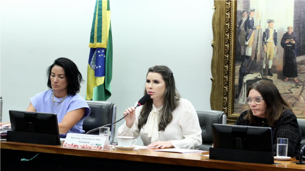 CCJ da Câmara aprova versão final de PL que limita decisões do STF