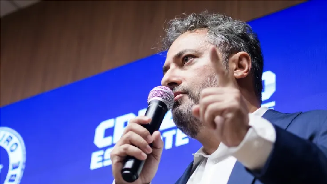 Cruzeiro faz planos para 2025 e negocia compra dos direitos de jogador do Athletico-PR