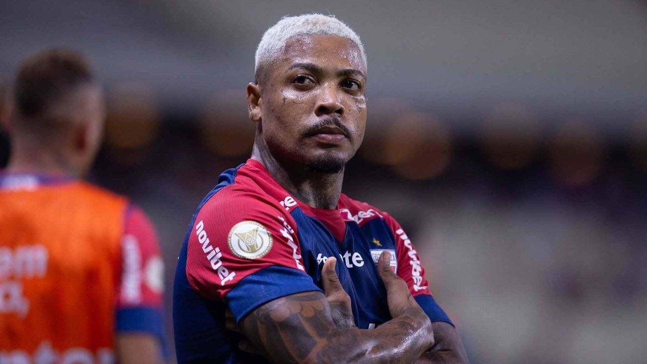 Expulso contra o Atlético, Marinho, do Fortaleza, protagoniza episódio de fúria no Castelão