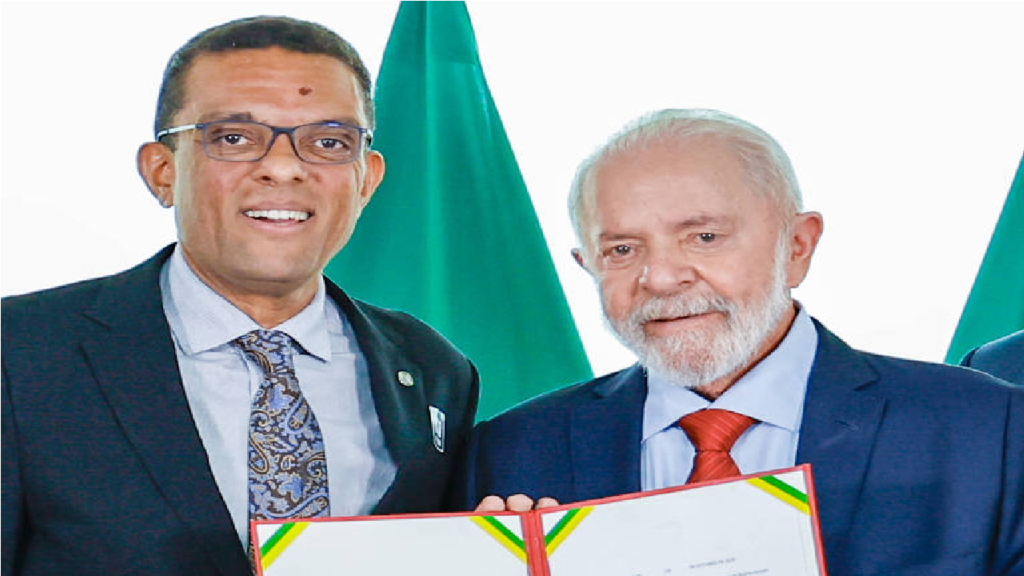 Otoni de Paula deixa grupo da oposição no WhatsApp após se aproximar de Lula e ser chamado de traíra