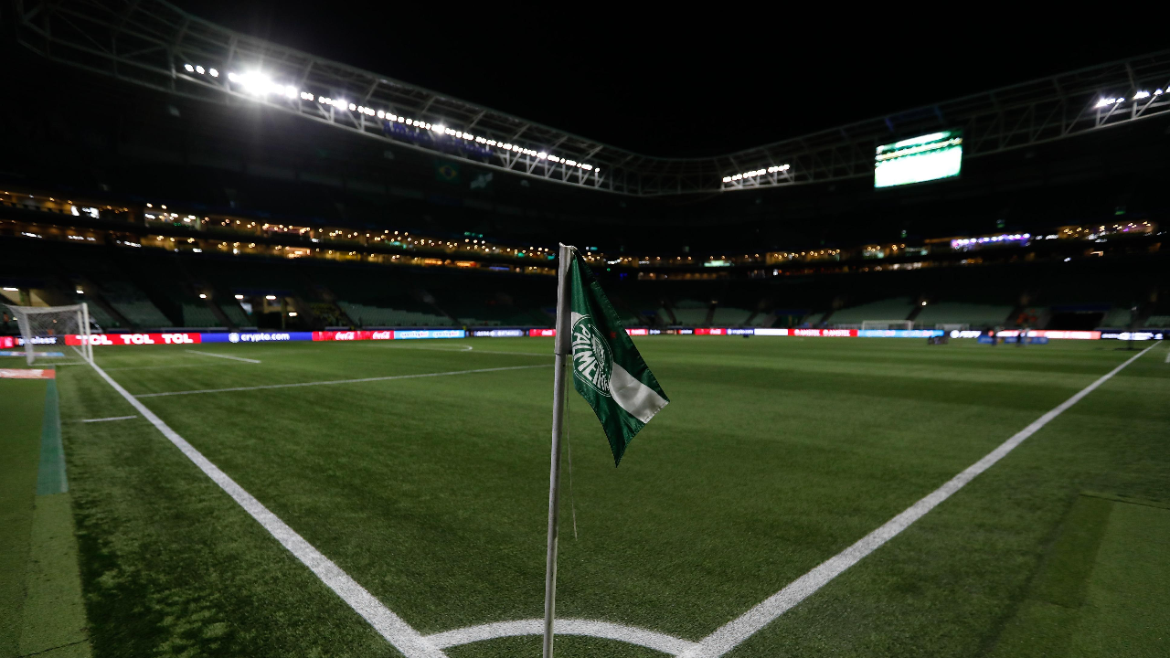 Palmeiras avança em negociação com patrocínio máster em casa de apostas por R$ 100 milhões