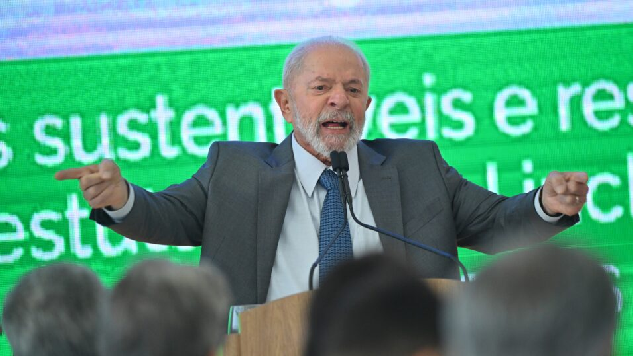 Presidente Lula sanciona Lei do Combustível do Futuro, que aumenta limites para mistura do biodiesel a partir de 2025