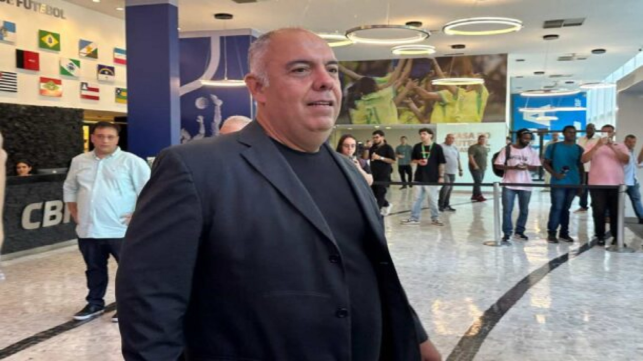 Marcos Braz provoca Atlético: "Desde os anos 80 que tem conversa fiada"