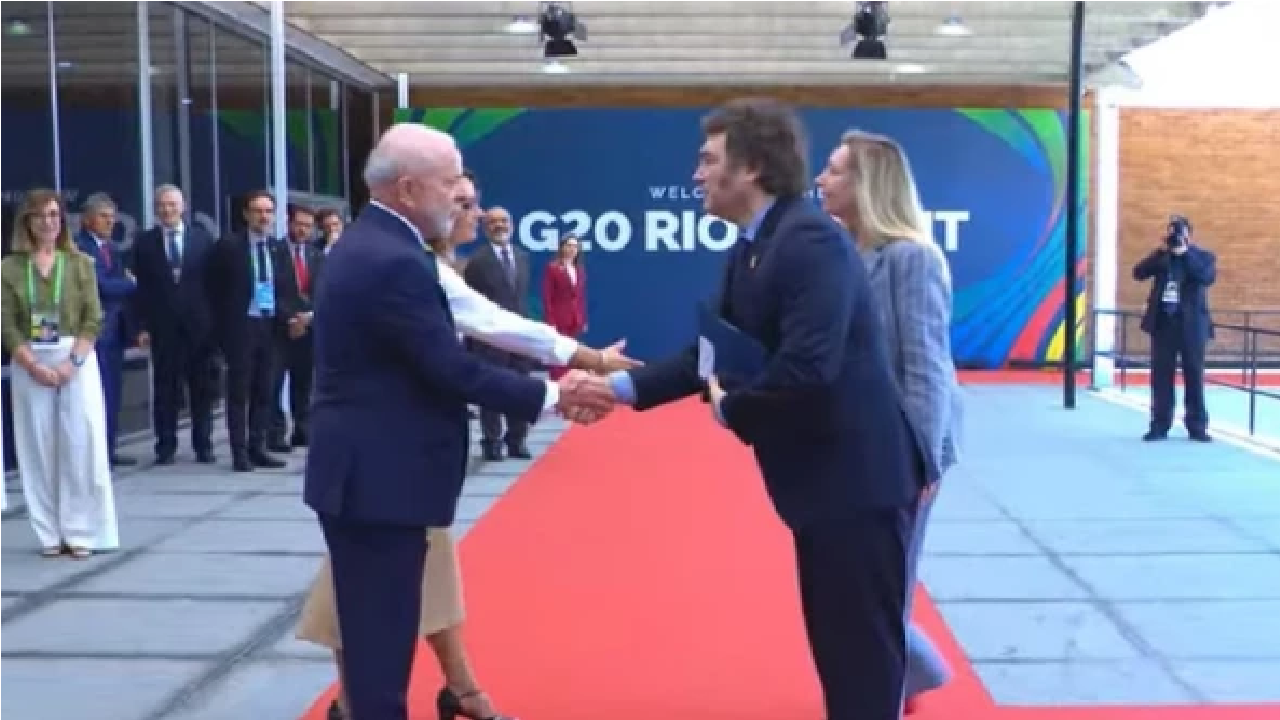 G20: Encontro entre Lula e Milei é marcado por climão e foto sem sorrisos