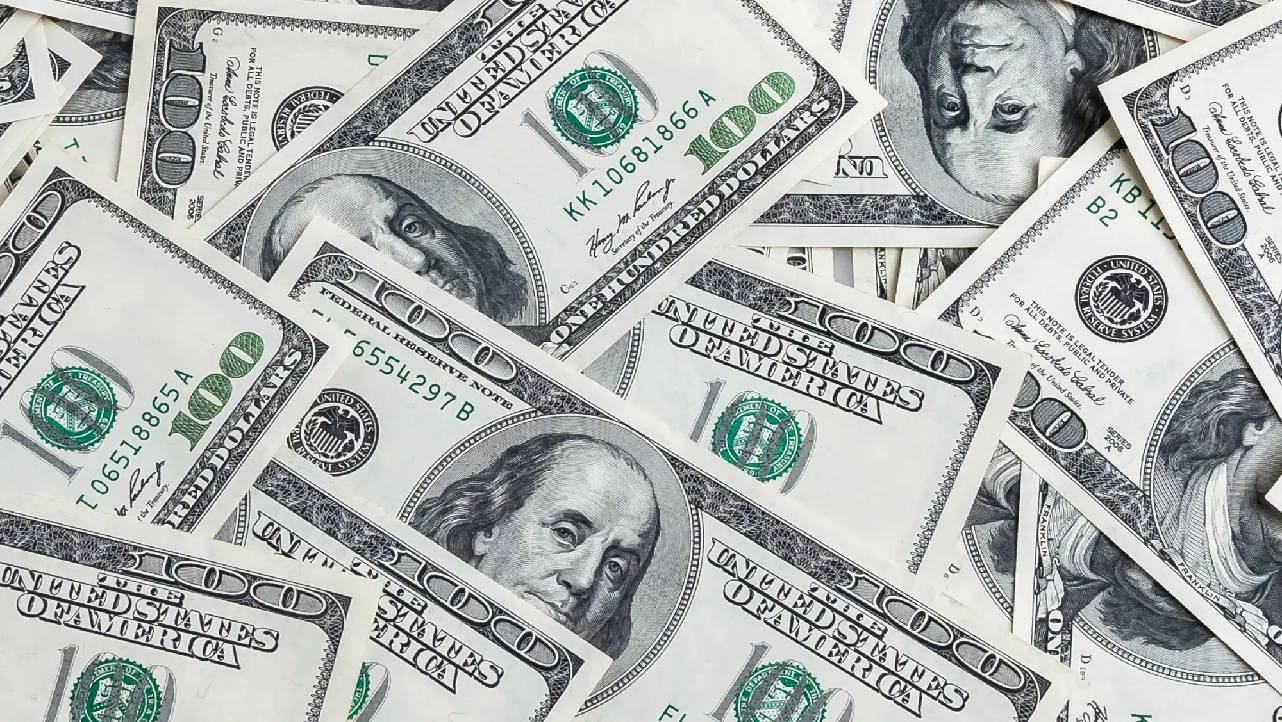 Dólar zera alta com falas de Arthur Lira e Pacheco após bater R$ 6,11