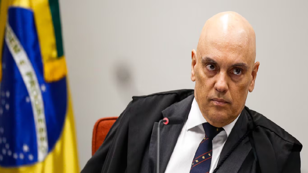 Em artigo, Estadão diz que "Moraes alimenta o extremismo que ele diz combater"