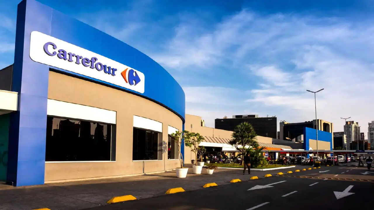 Frigoríficos do Brasil suspendem envio de carne ao Carrefour