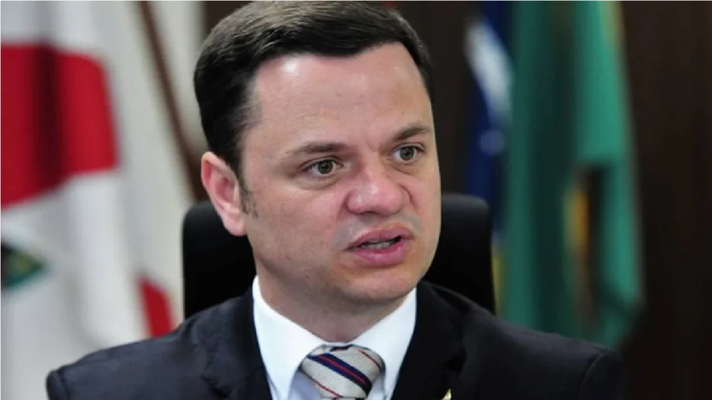 Moraes autoriza Anderson Torres a comparecer em velório de sua mãe