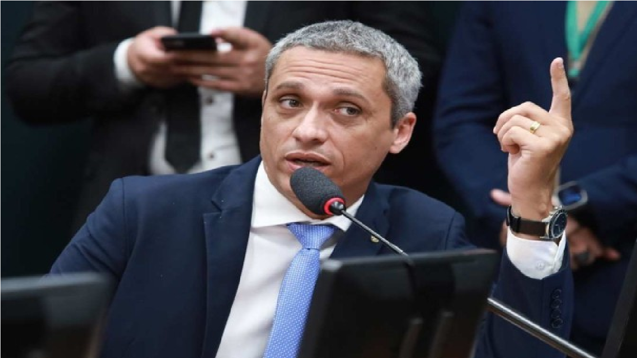 ‘Janjapalooza’: Gustavo Gayer critica gastança com festival em meio ao caos fiscal