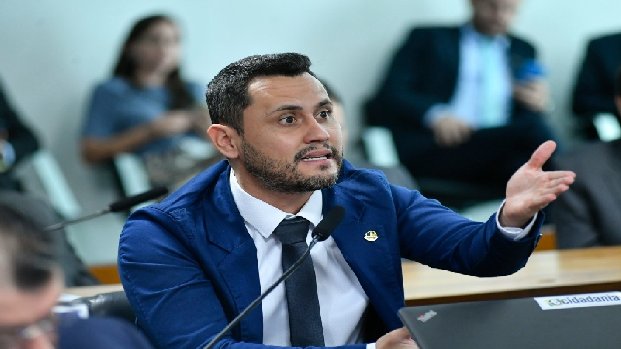 Escala 6×1: Senador Cleitinho expõe privilégios dos políticos