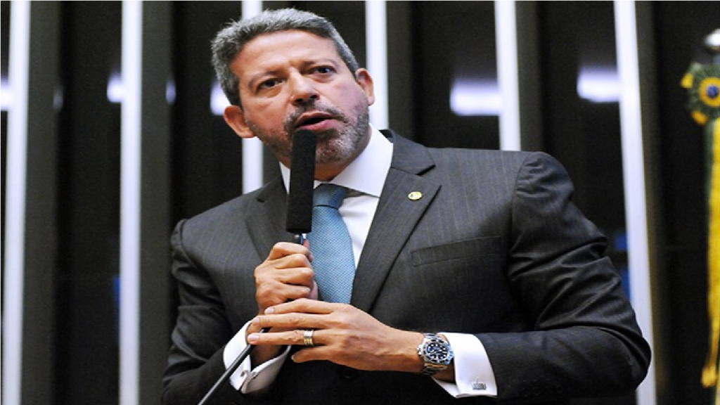Arthur Lira interrompe recesso e convoca reunião emercial após bloqueio de emendas parlamentares