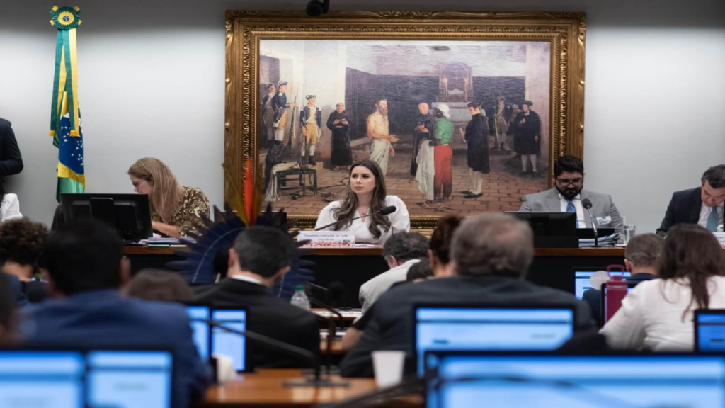 CCJ da Câmara aprova PL que estabelece recontagem física de votos nas eleições