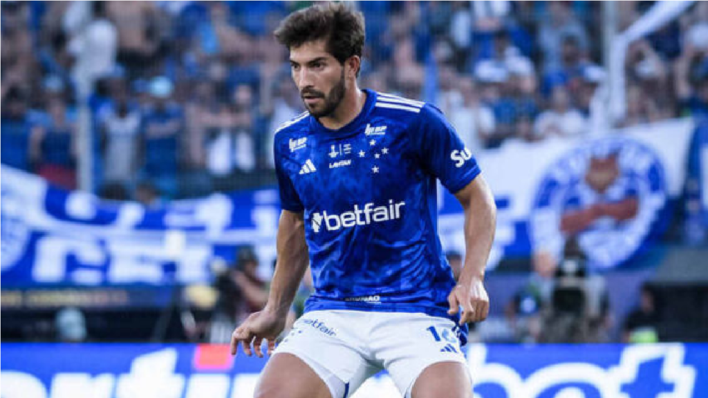Cruzeiro encaminha renovação com volante Lucas Silva