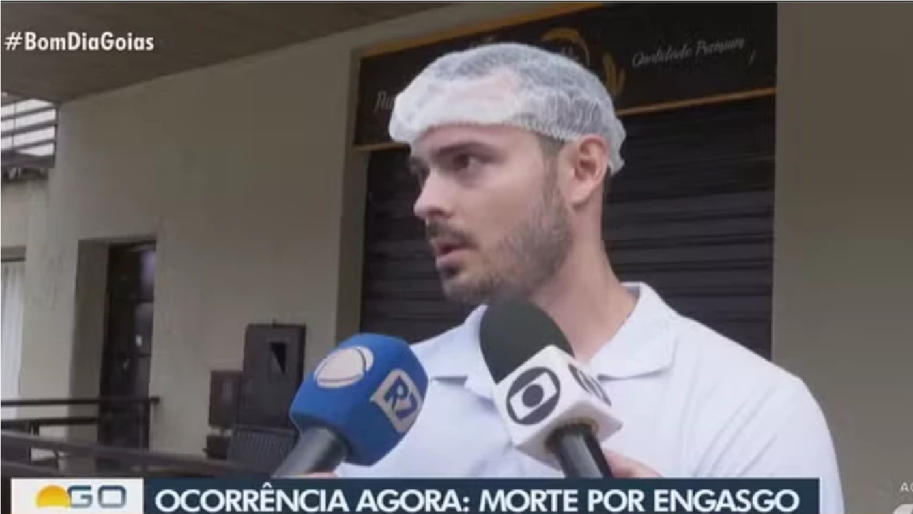 Homem pega salgado escondido de padaria e morre engasgado