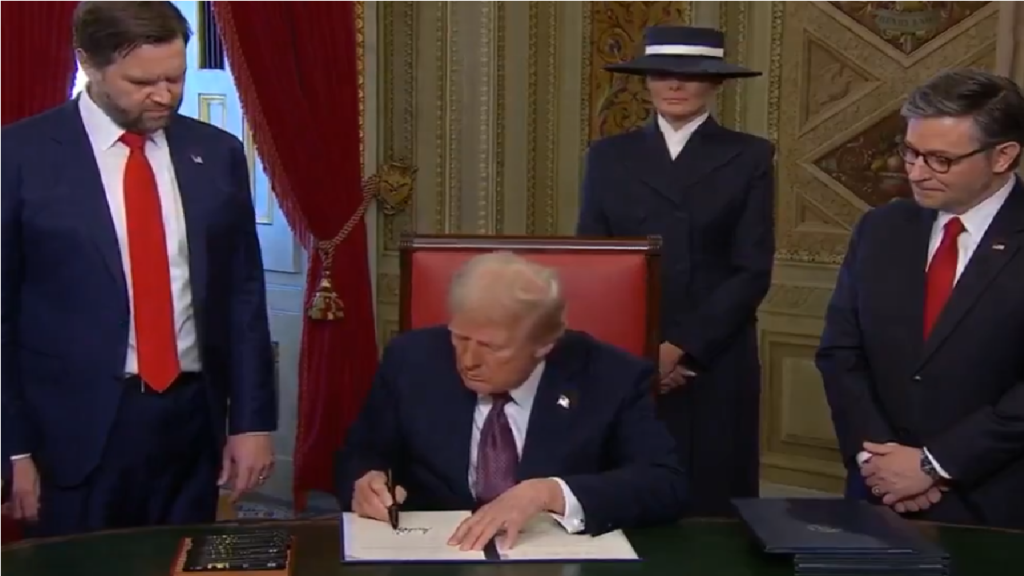 Donald Trump Assina Ordem Executiva Reconhecendo Apenas Dois Sexos: Masculino e Feminino