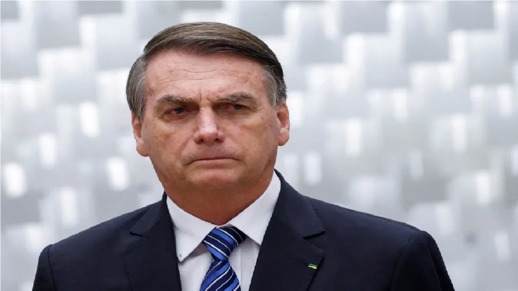 Bolsonaro critica Lei Rouanet e aponta hipocrisia dos artistas e mídia esquerdista: "Jamais cobrado"