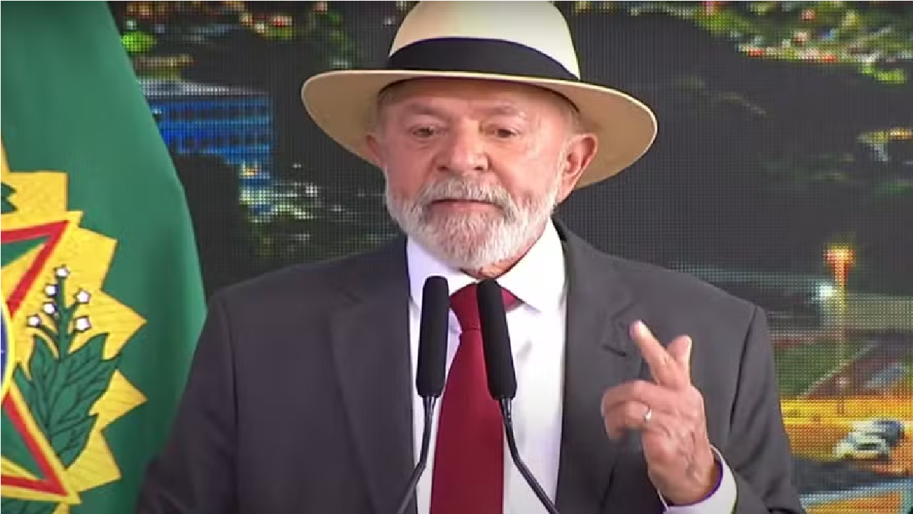Lula diz que "Maioria é mais apaixonada por amantes do que por esposas"