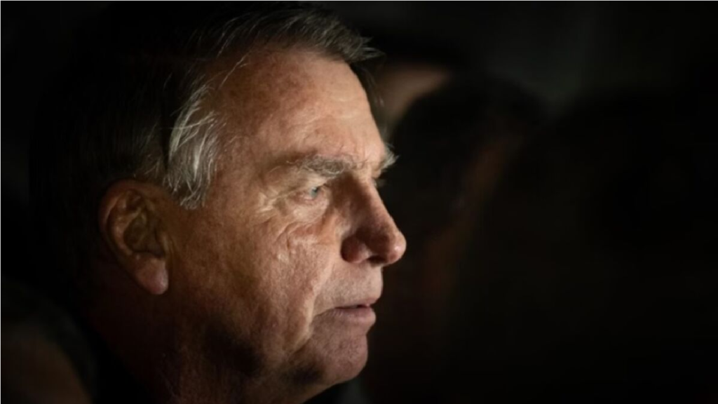 PGR se manifesta contra devolução de passaporte de Bolsonaro para ir à posse de Trump