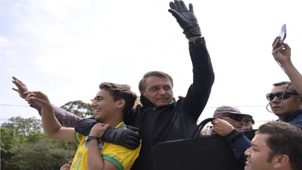 Nikolas Ferreira ultrapassa número de seguidores de Lula no Instagram após viralizar vídeo sobre o Pix