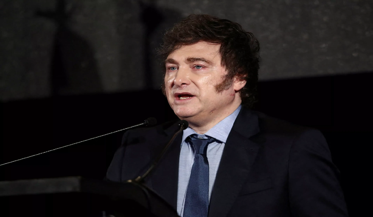 Milei anuncia retirada da Argentina da OMS por "divergências profundas"